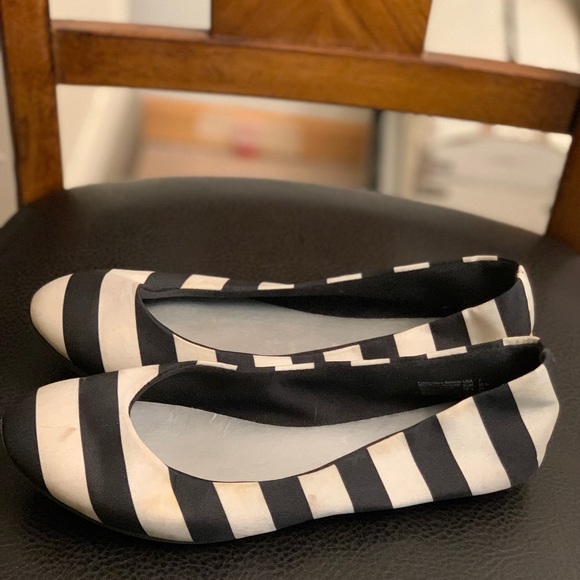Striped Flats - Picture 2 of 4